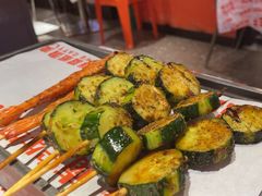 -威记烧嘢·南宁烧烤·超级生牛(绿地店)