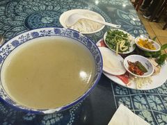 -桥香园云南过桥米线(金马碧鸡店)