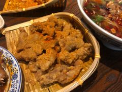 -爆炸头阿姨小四川正宗川味小吃(无任何分店)