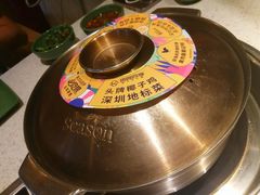 -润园四季椰子鸡火锅(卓越INTOWN店)