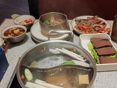 -钱小奴创意自助餐厅·山野黑猪肉畅吃(苏州昆山招商花园城店)