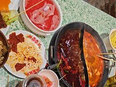 -肖婷姐大铁锅重庆火锅(南湖店)
