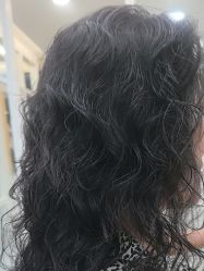 -首脑美发沙龙