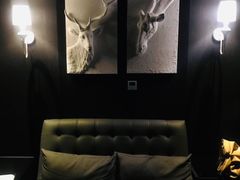 -极光点播影院(天一广场国购店)