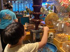 -领鲜活海鲜榴莲自助火锅(东门店)