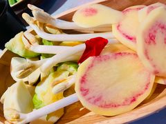 云南当季蔬菜拼盘-芸山季·云南野生菌火锅(人民广场来福士店)