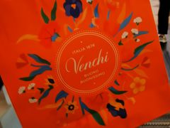 -VENCHI 闻绮(上海佛罗伦萨小镇店)