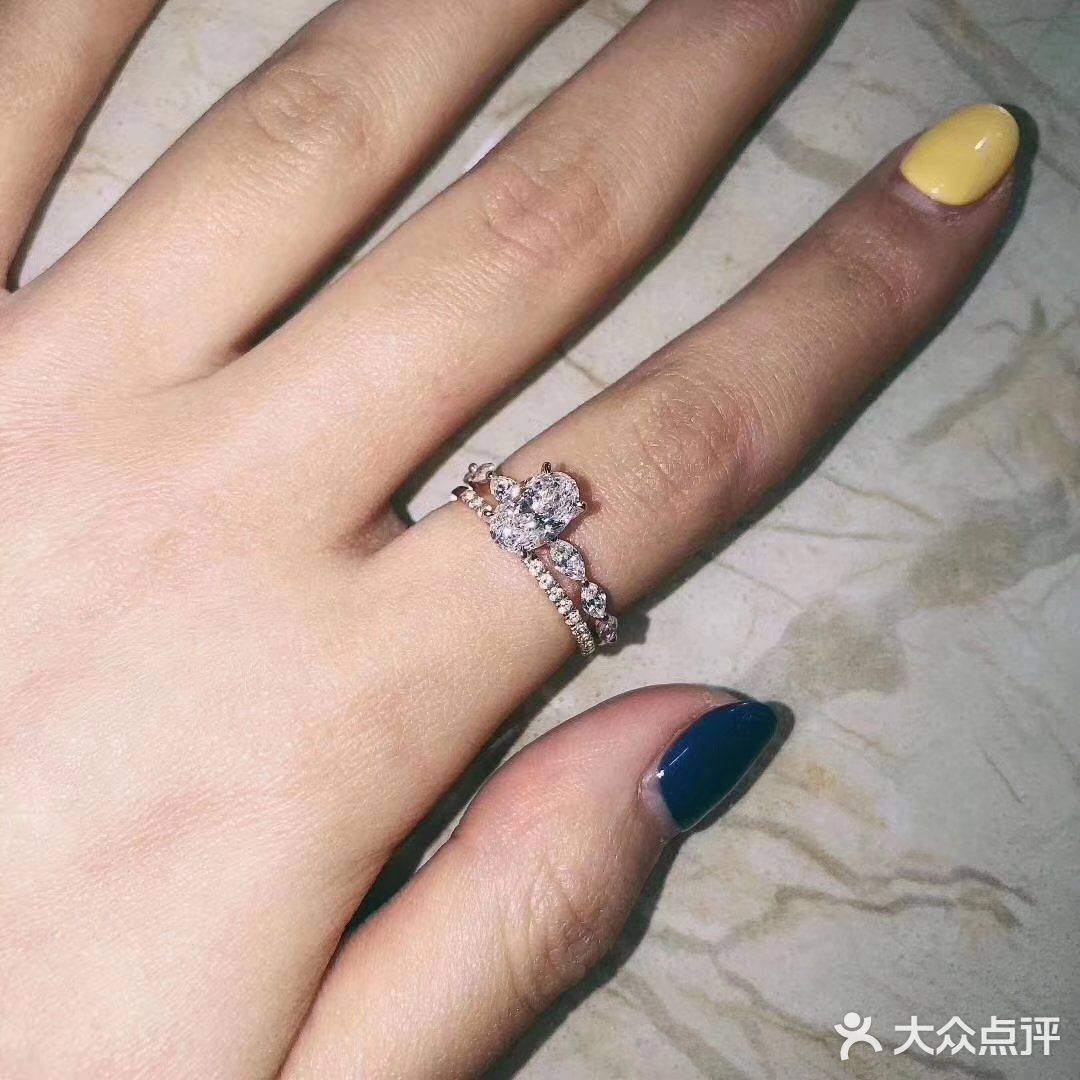 闪爆全宇宙丨超气质款丨求婚钻戒
