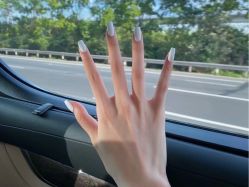 -悦指间美甲美睫