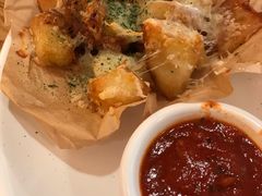 -城市大道红炉披萨烘焙坊