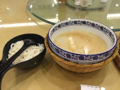 -老国贸云南传统过桥米线(滇池店)