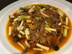 -万重锦·人文川菜馆(骡马市店)