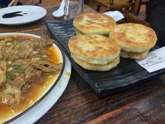 牛肉圆葱馅饼-牛庄高晓山馅饼(铁西店)