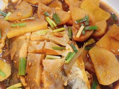 鲳鱼土豆烧-丰收渔港饭店(嵊泗店)
