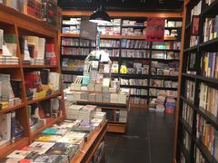-西西弗书店&矢量咖啡(壹方购物中心店)