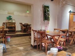 -猫爷的腔调·黔小馆(交大医学住宅区店)