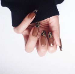 -ZX·美睫设计师汇聚店