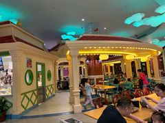 -美食小镇·观赏珍稀鸟类·长隆熊猫酒店