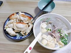 -胡记锅贴·沪上游子老鸭粉丝汤(太原路店)