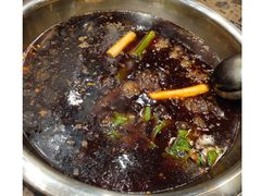 -肖肖酸萝卜鱼火锅(总店)