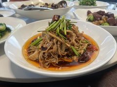 -湖畔鲁菜·二十年老字号餐厅(大明湖店)