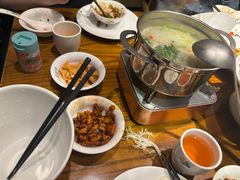 -爱碗亭·鲜炒湖南菜(壹城中心店)