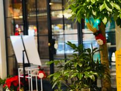 -Fridi Patisserie Cafe