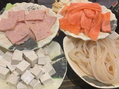 -肖肖酸萝卜鱼火锅(总店)