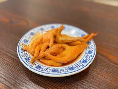 -爆炸头阿姨小四川正宗川味小吃(无任何分店)