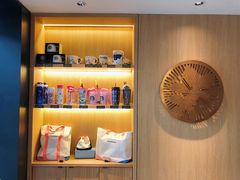 -星巴克(西藏路店)