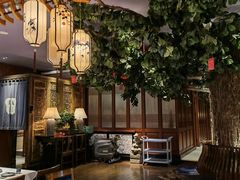 大堂-八府香鸭·啫啫煲(华山路店)