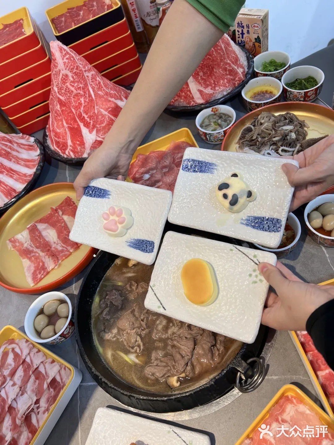 你敢信？和牛火锅还能这样畅吃？ 