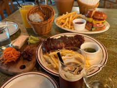 -羽深肉铺 Steak & Wine