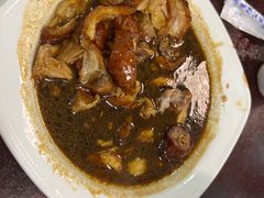 -余杨鸭鸭餐厅