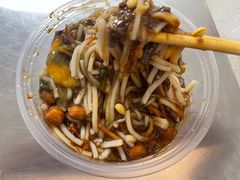 -灵山卢梅燕粉店