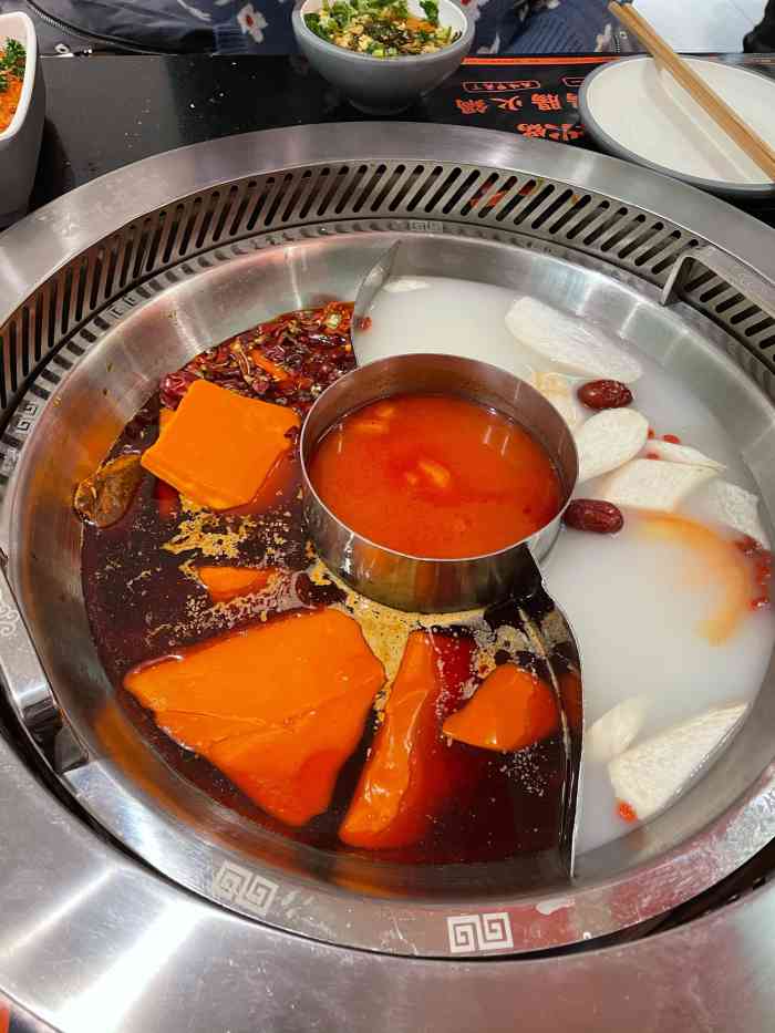渝岸火锅(浙江路店)-"男朋友想吃火锅基本都是来这里!有自助的.