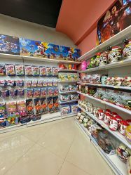 -卡通派潮品玩具折扣仓(青岛新城吾悦广场店)