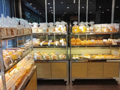 面包甜点陈列柜-御蝶坊生日蛋糕KNAC(新村店)