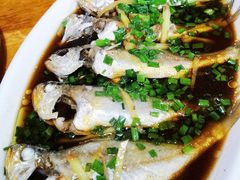 清蒸小黄鱼-温州一家人美食(西木头市店)