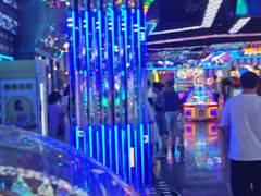 -万宝财富商业广场