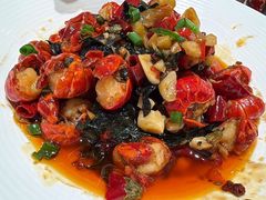 -肥肥虾庄·金牌油焖大虾(汉口城市广场店)