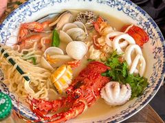-霆记海鲜·只为这碗面(滨江店)