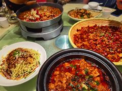 -万重锦·人文川菜馆(骡马市店)