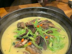 黄焖鳝鱼煲-湘里乡亲甲王二老店