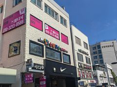 -西归浦每天偶来市场