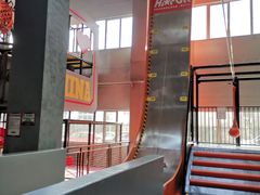 -嗨翻Hi-Fun竞技主题乐园·蹦床亲子生日轰趴(国光1937店)