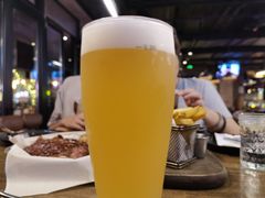 -BOURBON 玻本美式餐厅酒吧(虹桥新天地店)