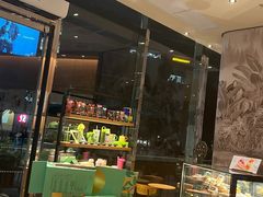 -星巴克(上海长宁来福士1F店)