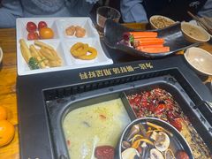 -老牌坊云南鱼豆花火锅(嵩山店)
