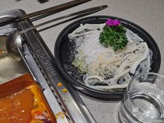 -海底捞火锅(曹安公路店)